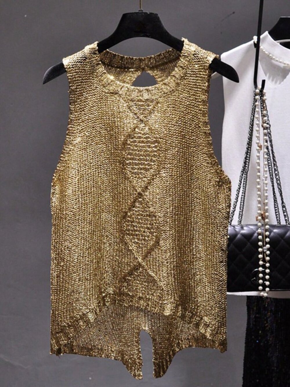 Gold Casual Women's Round Neck Asymmetric Hem Design Sleeveless Knit Top